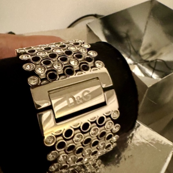 D&G Watch - Picture 2 of 4